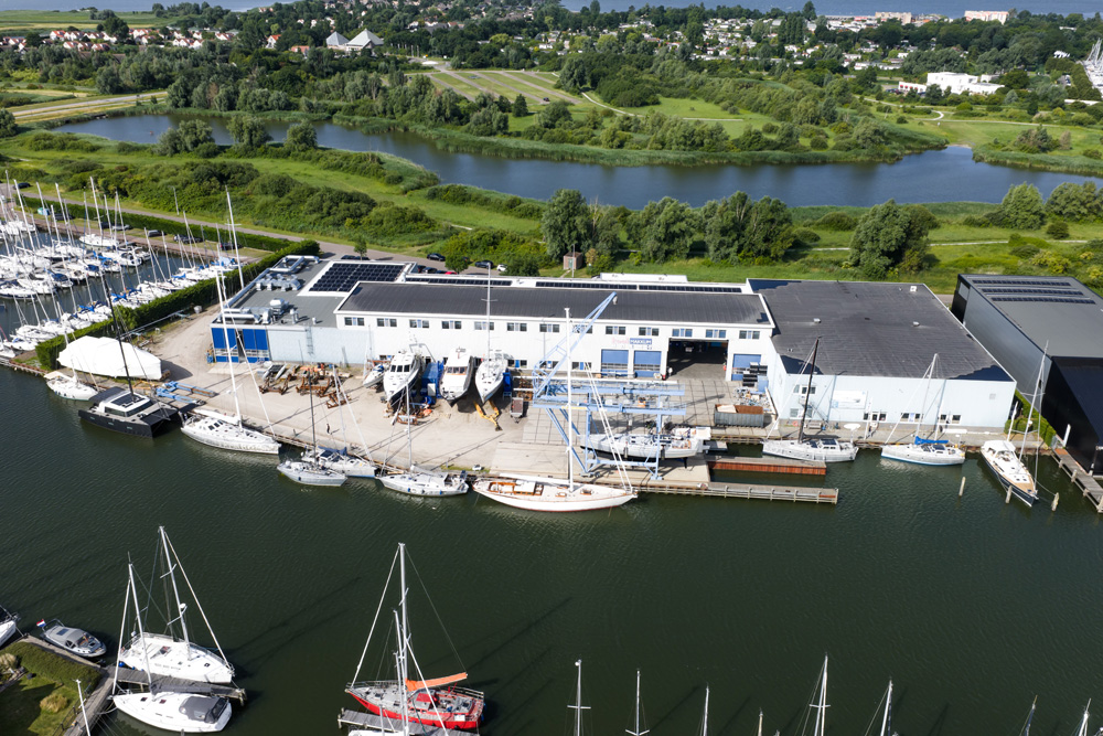 KM YACHTBUILDERS THE NETHERLANDS